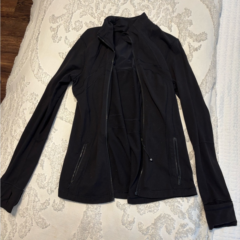 Lululemon Define Jacket
Luon